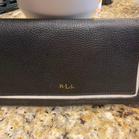Lauren Ralph Lauren black wallet - Picture 1 of 6